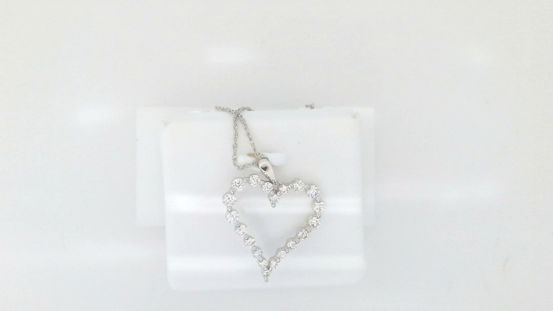 White Sterling Silver Pendant Length 18 With = 0.75Twt Round F Vs2 Diamonds Style: Cable Link
Metal: Sterling Silver
Color: White
Finish: Polished