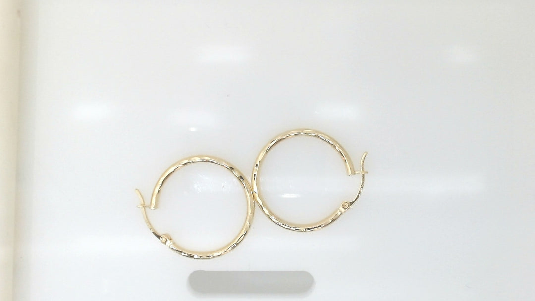 Yellow 14 Karat Diamond Cut Medium Hoop Earrings Weight 1.7 Gram Weight: 1.7