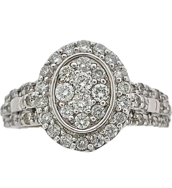 14k White gold Micro Pavé Oval Engagement Ring