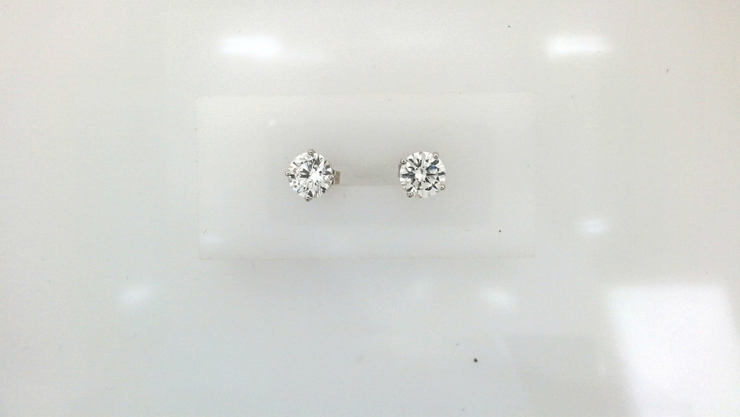 LAB Diamond Earring