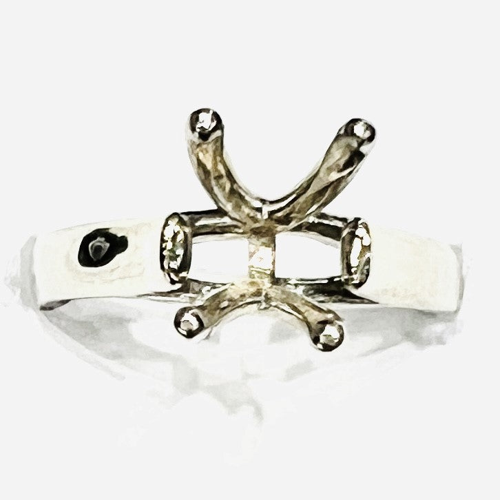 14K White Gold 4-Prong Ring Setting, Size 7